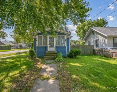 645 Slade Avenue - Photo Thumbnail 1