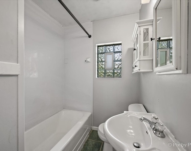 645 Slade Avenue - Photo Thumbnail 12