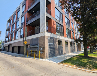 2402 W Carmen Avenue - Photo Thumbnail 18