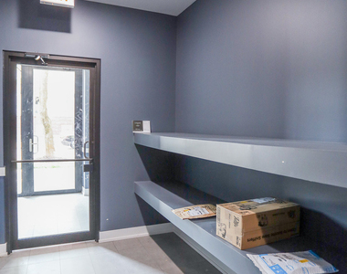 2402 W Carmen Avenue - Photo Thumbnail 15