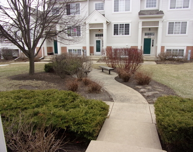 652 S Rosehall Lane - Photo Thumbnail 17