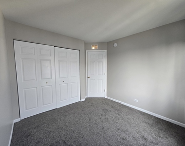 652 S Rosehall Lane - Photo Thumbnail 13