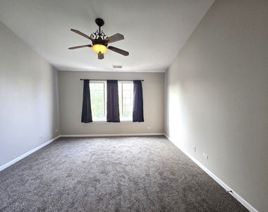 652 S Rosehall Lane - Photo Thumbnail 7