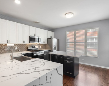 712 S Western Avenue - Photo Thumbnail 5