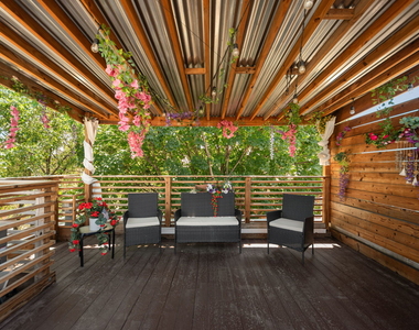 712 S Western Avenue - Photo Thumbnail 6