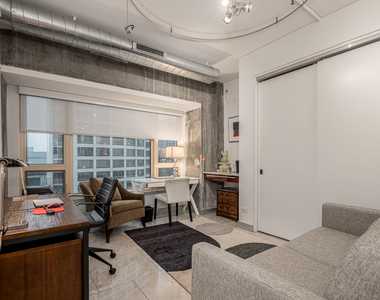 800 N Michigan Avenue - Photo Thumbnail 19