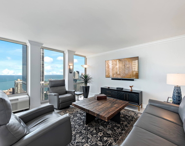 111 E Chestnut Street - Photo Thumbnail 2