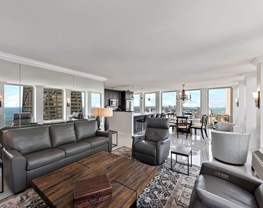 111 E Chestnut Street - Photo Thumbnail 5