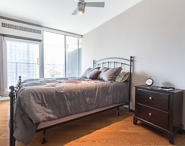 300 N State Street - Photo Thumbnail 6