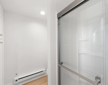 226 S Rush Street - Photo Thumbnail 4