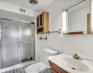 9230 N Callero Drive - Photo Thumbnail 12