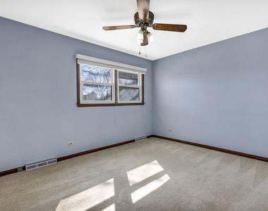 9230 N Callero Drive - Photo Thumbnail 7