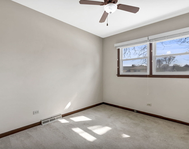 9230 N Callero Drive - Photo Thumbnail 9
