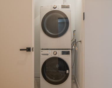 2042 W Washington Boulevard - Photo Thumbnail 22