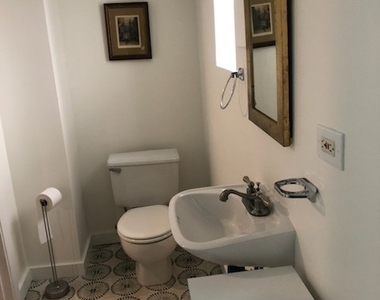 1004 Ashland Avenue - Photo Thumbnail 6