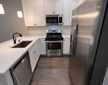 220 S Hamilton Avenue - Photo Thumbnail 8