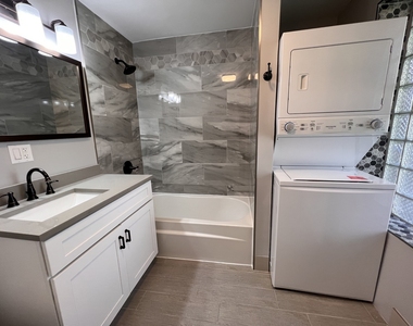 220 S Hamilton Avenue - Photo Thumbnail 17