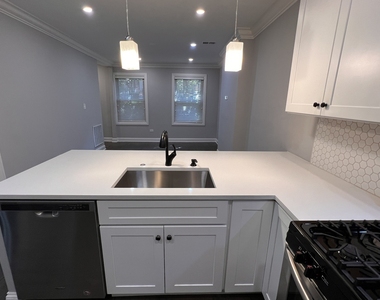 220 S Hamilton Avenue - Photo Thumbnail 7