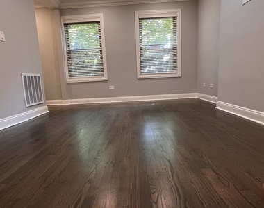 220 S Hamilton Avenue - Photo Thumbnail 3