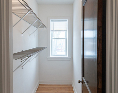 4342 N Mozart Street - Photo Thumbnail 6