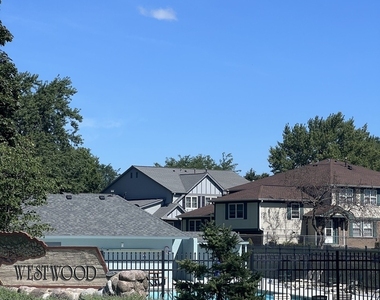 323 Meadow Court - Photo Thumbnail 21