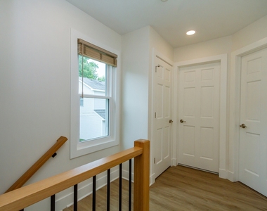 725 Stevens Street - Photo Thumbnail 16