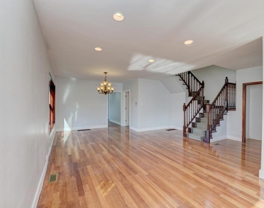1400 N 22nd Avenue - Photo Thumbnail 9