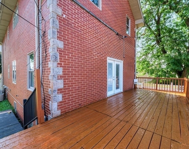 1400 N 22nd Avenue - Photo Thumbnail 43