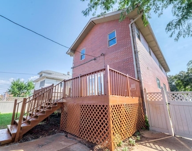 1400 N 22nd Avenue - Photo Thumbnail 41