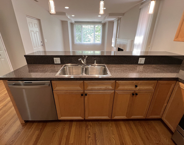 218 S Hamilton Avenue - Photo Thumbnail 8