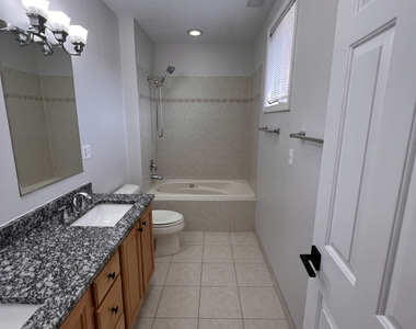 218 S Hamilton Avenue - Photo Thumbnail 17