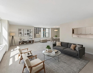 1325 N State Parkway - Photo Thumbnail 4