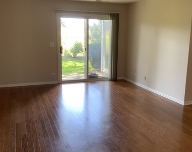1675 Mansfield Court - Photo Thumbnail 4