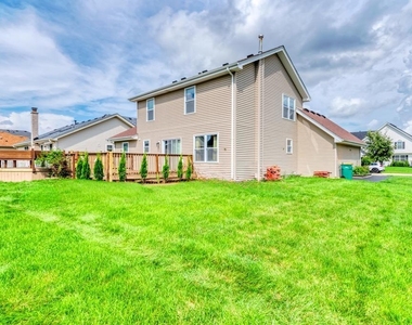 1413 Skylark Lane - Photo Thumbnail 35