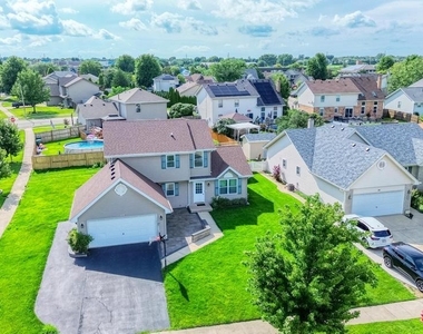 1413 Skylark Lane - Photo Thumbnail 2