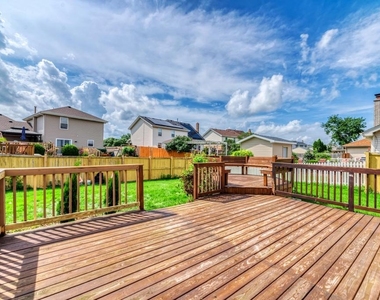 1413 Skylark Lane - Photo Thumbnail 37
