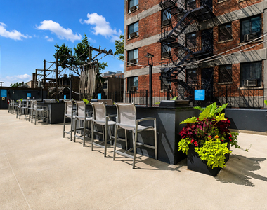 655 W Irving Park Road - Photo Thumbnail 18