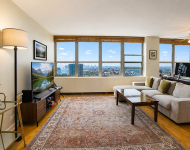 655 W Irving Park Road - Photo Thumbnail 3