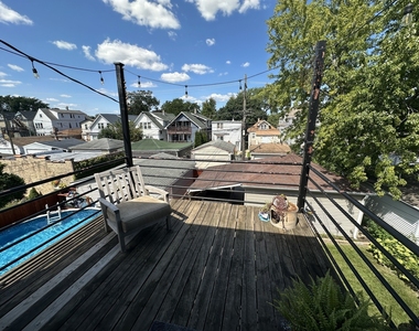 5110 W Byron Street - Photo Thumbnail 18