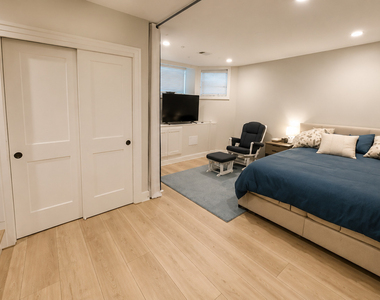 1225 W Addison Street - Photo Thumbnail 16