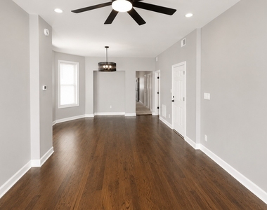6742 S Morgan Street - Photo Thumbnail 3