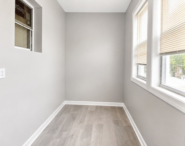 6742 S Morgan Street - Photo Thumbnail 9