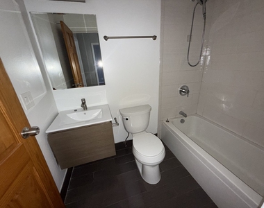 744 W Gordon Terrace - Photo Thumbnail 11