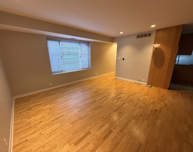 744 W Gordon Terrace - Photo Thumbnail 1