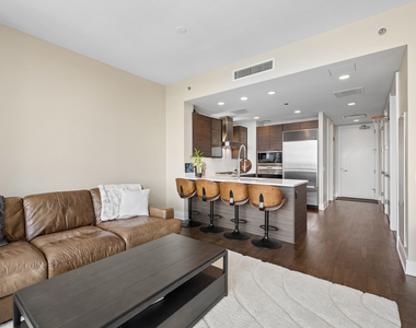 401 N Wabash Avenue - Photo Thumbnail 5