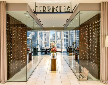 401 N Wabash Avenue - Photo Thumbnail 25