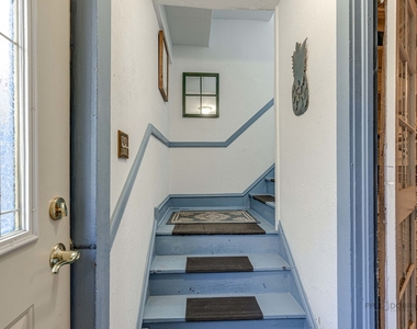 389 E Deerpath Road - Photo Thumbnail 3