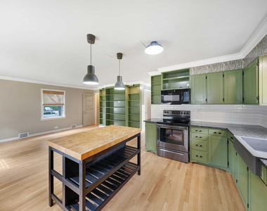 507 W Wesley Street - Photo Thumbnail 7