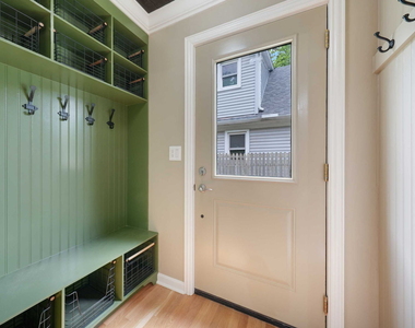 507 W Wesley Street - Photo Thumbnail 13