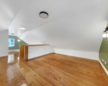 507 W Wesley Street - Photo Thumbnail 14